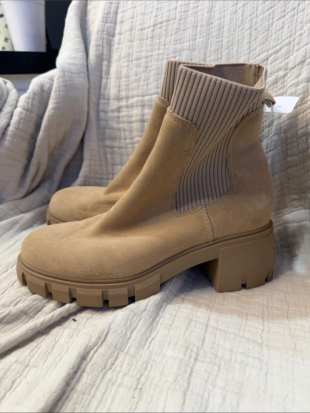 Women's Chunky Chelsea Boot - Taupe Suede Steve Madden size 9